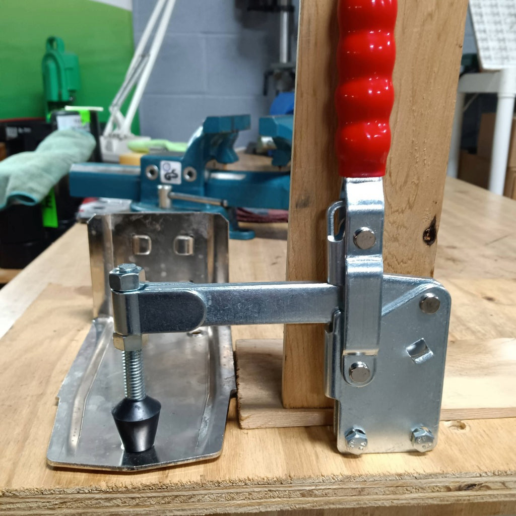 750LB SOLID BAR STRAIGHT BASE VERTICAL CLAMP - 50200 - Shop-Force